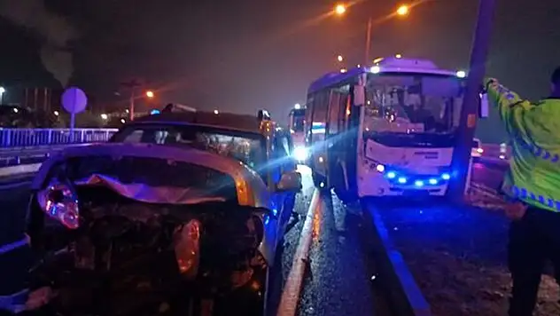 Manisa'da zincirleme kaza: 10 yaralı
