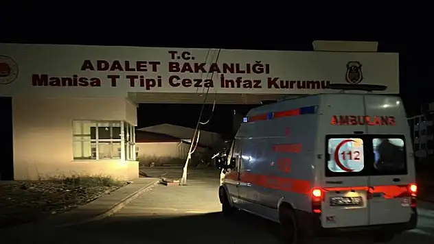 Manisa T Tipi Cezaevinde yangın: 1 kişi ağır yaralandı, 4 kişi dumandan etkilendi
