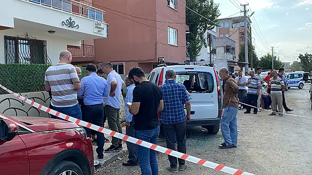 Manisa'da çocukların tartışması, ailelerin katılmasıyla silahlı kavgaya dönüştü: 1 ölü
