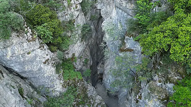 Manisa'da 'saklı kanyon' kurudu