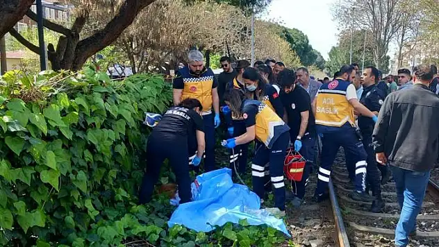 Manisa'da yolcu trenin çarptığı kadın hayatını kaybetti
