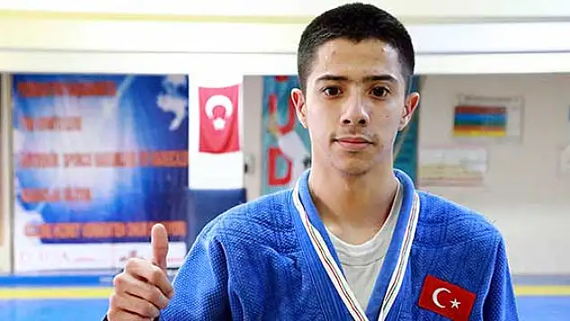 Marangozhaneden dünya şampiyonluğuna