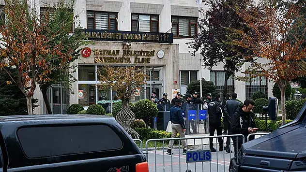 Mardin, Batman ve Halfeti Belediye Başkanları görevden uzaklaştırıldı
