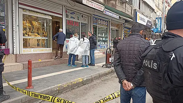 Mardin'de kuyumcuyu vuran kar maskeli 3 şüpheli yakalandı

