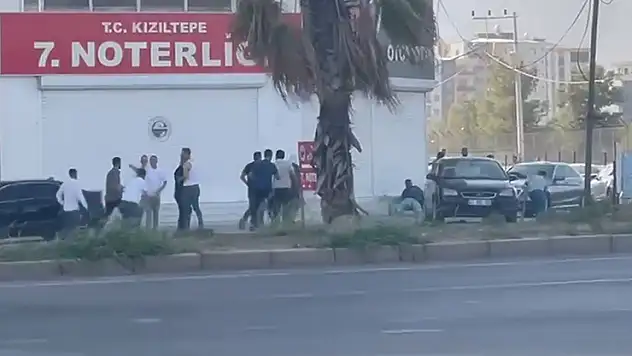 Mardin'de 2 grup arasında silah, sopa ve taşlı kavga kamerada 4 yaralı
