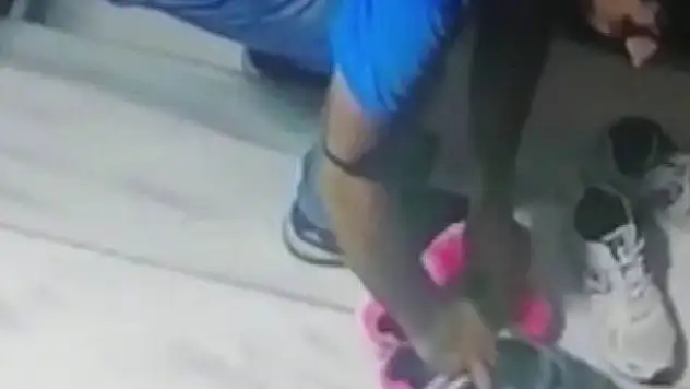 Marka takıntılı ayakkabı hırsızı kamerada