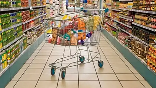 Market devinin 20 mağazası el değiştirdi!