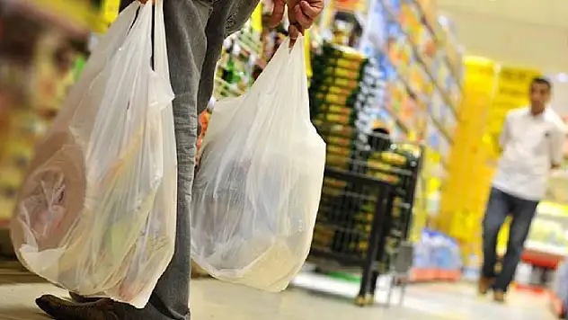 Marketlerde poşetler için yeni karar: Zorunlu oldu! 