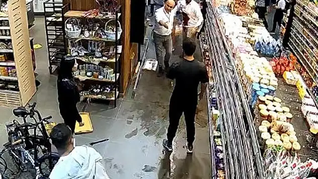 Markette 'omuz atma' cinayeti! 
