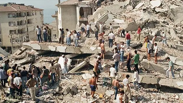 Marmara depreminde 100 bin kişi ölebilir!