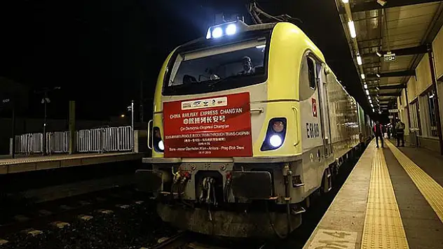 Marmaray'dan tarihi geçiş