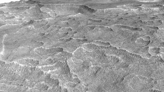 Mars'ta ABD'nin en büyük gölü büyüklüğünde buz kütlesi bulundu