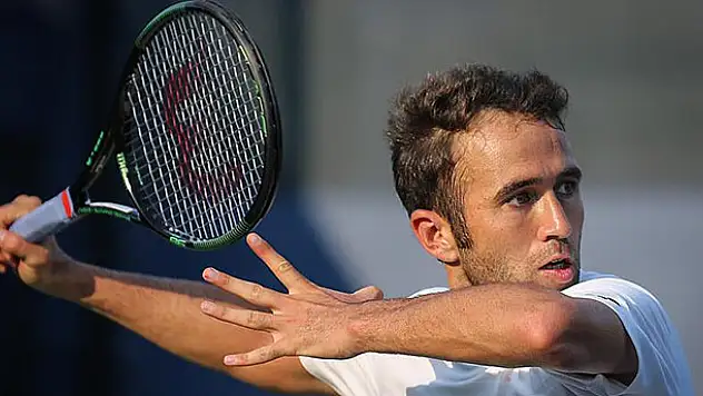 Marsel İlhan Moskova'da son 16'da