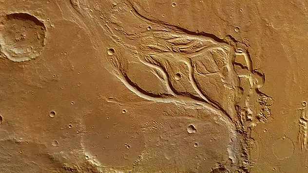 Mars'ta eski nehir izleri keşfedildi