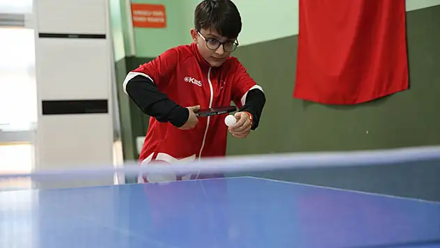 Masa tenisinde 11 yaşında dünya üçüncülüğü yaşayan milli sporcunun hedefi büyük
