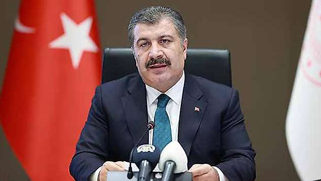 Maske yasağı bugün kalkıyor! Okulda, otobüste, uçakta, trende artık maske takmak gerekmeyecek
