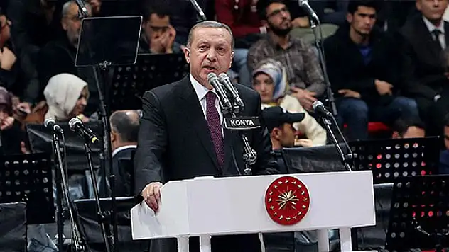 Maskeli alimlerin foyaları ortaya çıkar