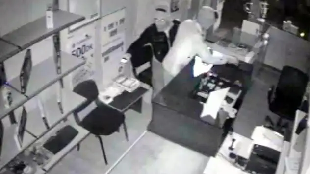 Maskeli soyguncuları jandarma yakaladı