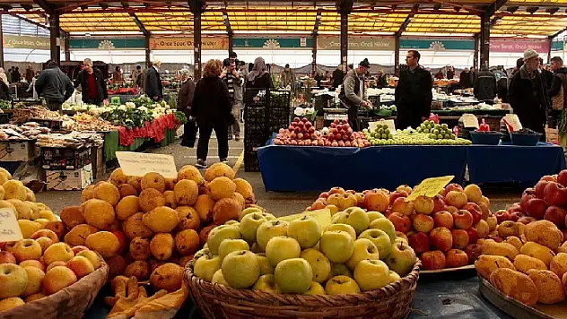 Maviyelken semt pazarında satış yeri tahsisi
