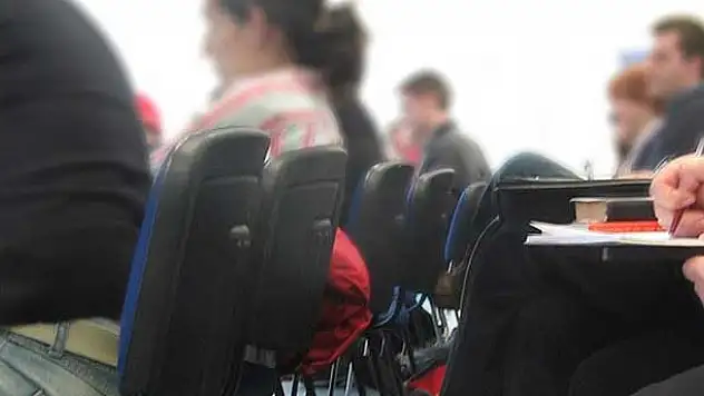 MEB AYM'nin dershane kararını inceletiyor