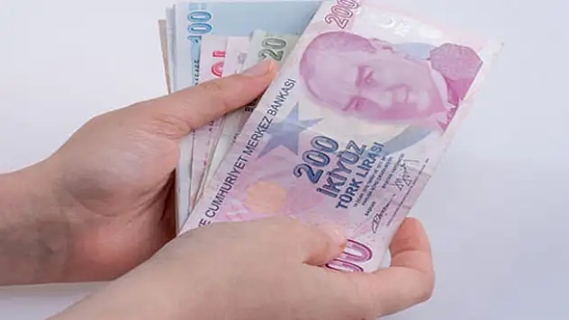 MEB'den 'ücretli öğretmene zam' açıklaması