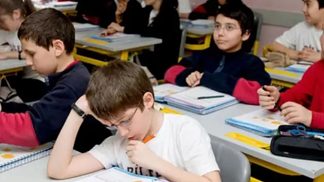 MEB'in yeni müfredatına 12 bin öneri ve şikâyet geldi