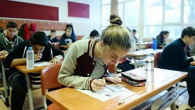 MEB, sınavla öğrenci alacak lise ve kontenjanları açıkladı