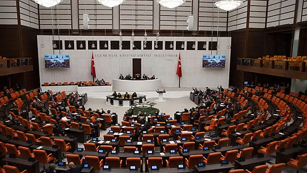 Meclis'te Deprem Araştırma Komisyonu kuruldu
