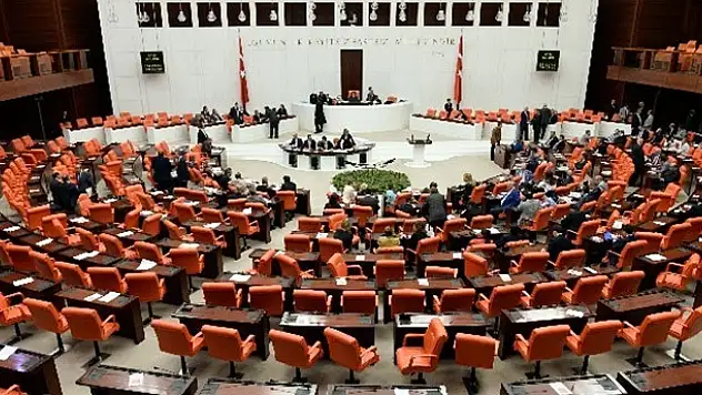 Meclis'te yemin töreni başladı
