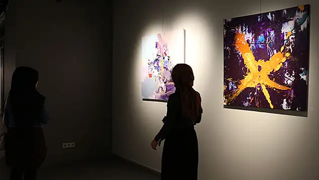 MEDAŞ Sanat Galerisi'nde 'Soyut İzler' resim sergisi