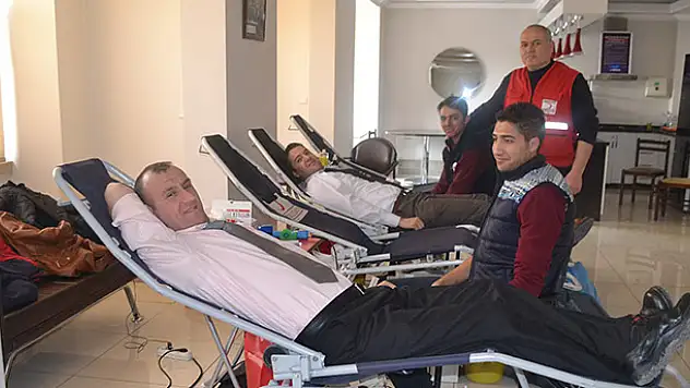 MEDAŞ ve MEPAŞ'tan kan bağışı