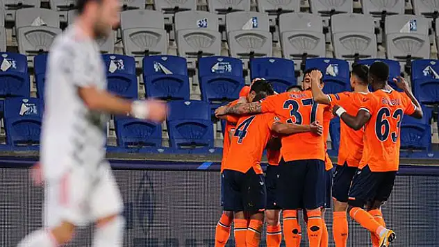 Medipol Başakşehir deplasmanda Manchester United karşısında
