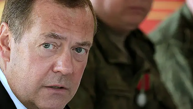 Medvedev'den Gürcistan Cumhurbaşkanı Zurabişvili'ye: 'Tutuklanmalı'