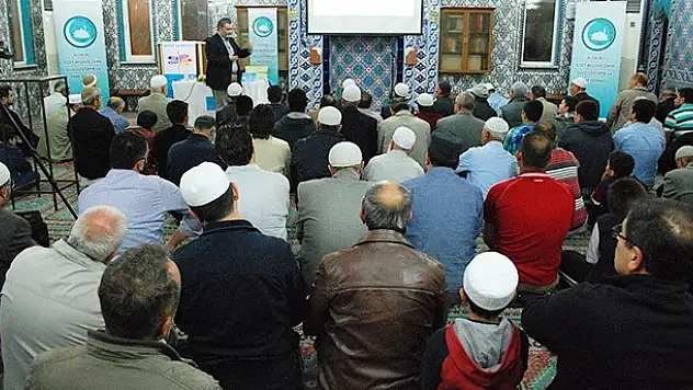'Medya ile imtihan' konferansı