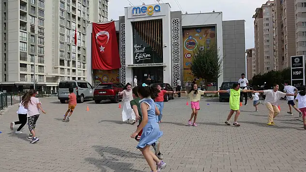 MEGA Yaz Okulu'nda kayıtlar başlıyor