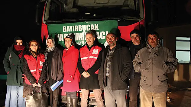 Mehir Vakfı'ndan Bayırbucak Türkmenleri'ne yardım