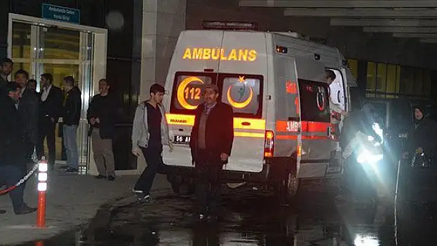 Mehmetçik hastaneye yetiştirdi, dönüş yolunda kaza yaptı