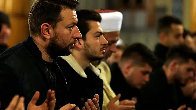 Mehmetçik için Konya'daki camilerde dualar edildi