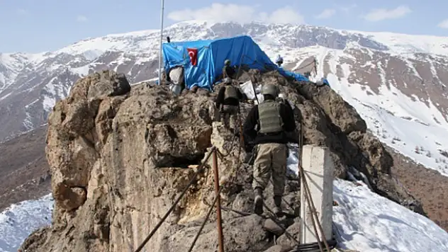 Mehmetçik, kahramanlık destanı yazdı