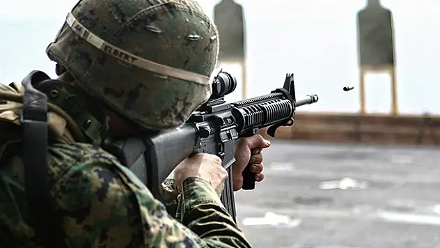 Mehmetçik teröristi 'köşeden' vuracak
