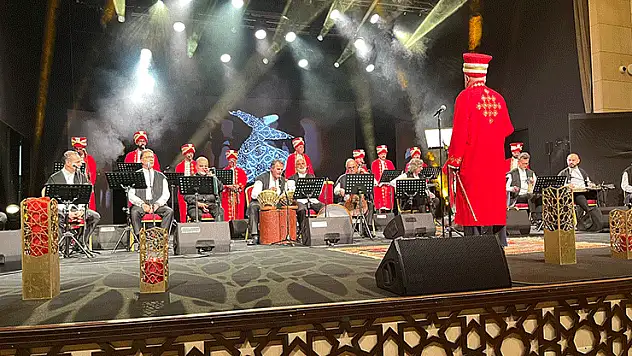 'Mehterin Sesinden Dervişin Nefesine' dinletisi büyüledi