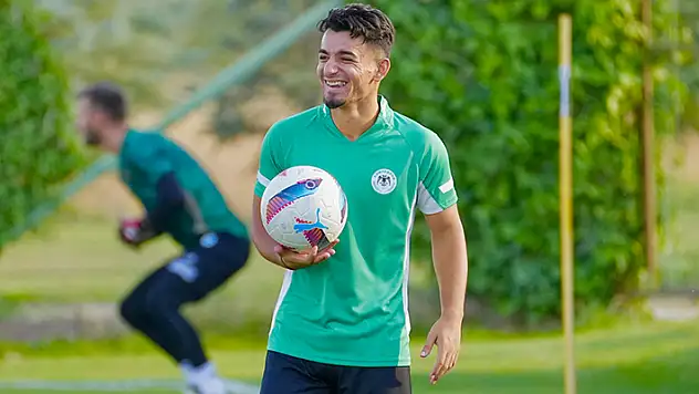 Melih Bostan forma bekliyor
