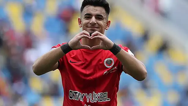 Melih Bostan kampa geç katılacak