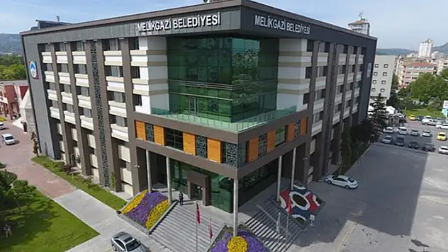 Melikgazi Belediyesi 33 adet konut ve iş yerini satışa çıkardı
