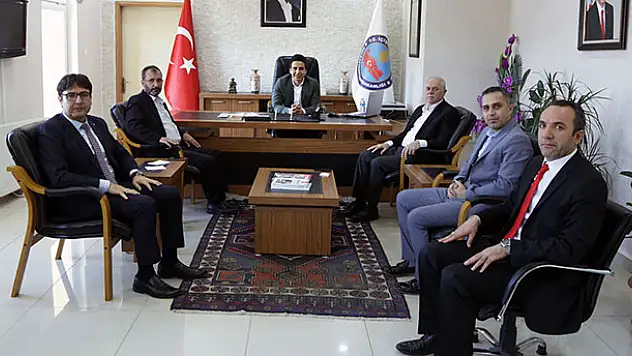 Memur-Sen İl Başkanı Karlıer'den Halkapınar Kaymakamı Kıraç'a ziyaret