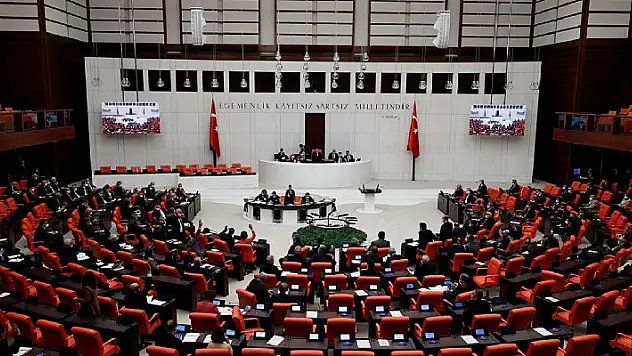 Memur ve emekliye ek zam, doğal gaza kademeli tarife Meclis'te
