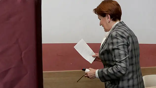 Meral Akşener sandık başında