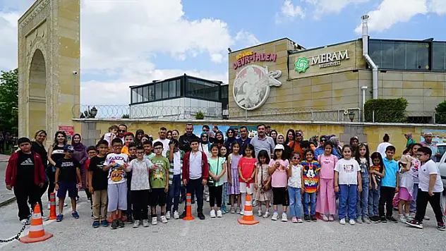 Meram, 80 Binde Devr-i Alem Parkı'nda deprem bölgesinden gelen çocukları ağırladı