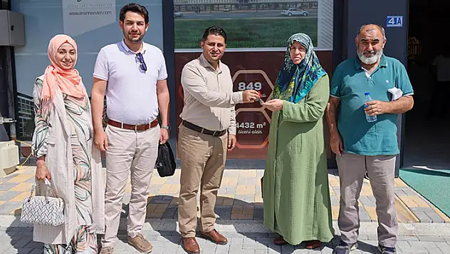 Meram Aksinne Evleri'nde 144 daire daha hak sahiplerine teslim edildi