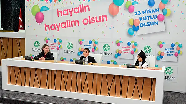 Meram Belediye Meclisini çocuklar yönetti